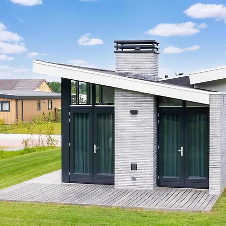 Дом отдыха In Near Kaag Lakes